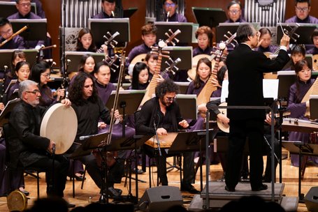 Michalis Cholevas on Yayli Tanbur, Hong Kong Chinese Orchestra and Kudsi Erguner Ensemble